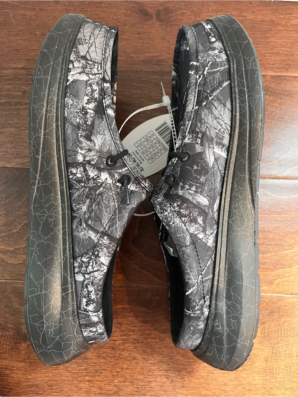 Jelly Roll Hey Dude Wally Men's Black & Gray Camo Slip-On Loafers - Picture 3 of 9